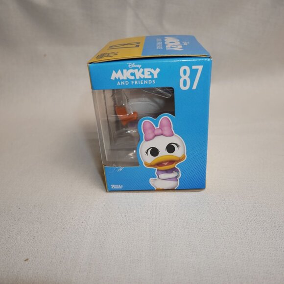 Funko Minis Disney Mickey & Friends Daisy Duck Vinyl Figure 87 - Picture 4 of 8